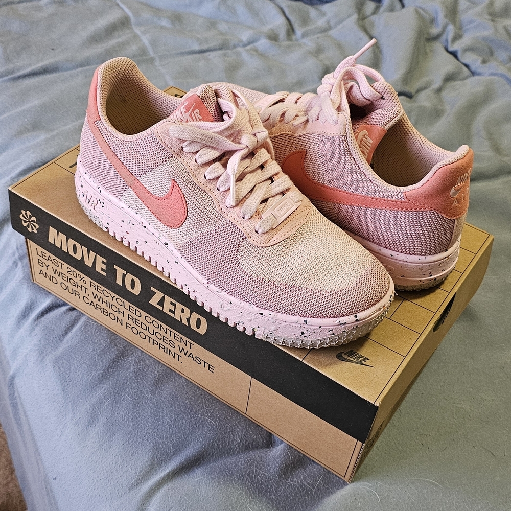 Women's Size 9 Nike AF1 Pink Crater Flyknit Sneakers - Picture 10 of 10